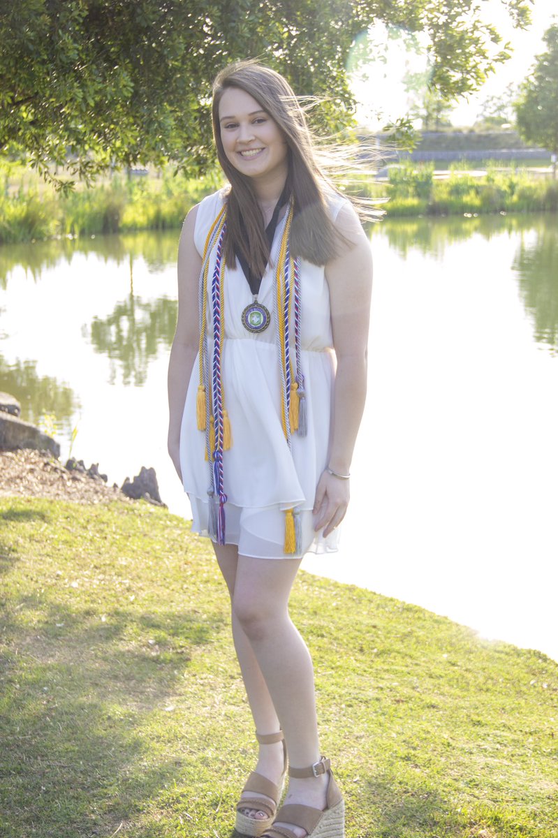 SoftballMb's tweet photo. Proud of this Evangel Christian graduate!  National Honor Society, Top 5 in her class, Spanish Honor Society, Seal of Biliteracy!  Proud of the strong woman she has become, willing to take a stand for equality! She is ready for a new adventure @BrenauUniv and @BrenauSoftball! https://t.co/1dCDFEsIcL
