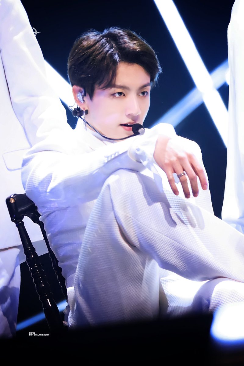 Cupid_901's tweet photo. 181214 MAMA
#방탄소년단  #정국  #JUNGKOOK #JK #kookoo #StillWithYou   @BTS_twt https://t.co/ZA4XrcClsc