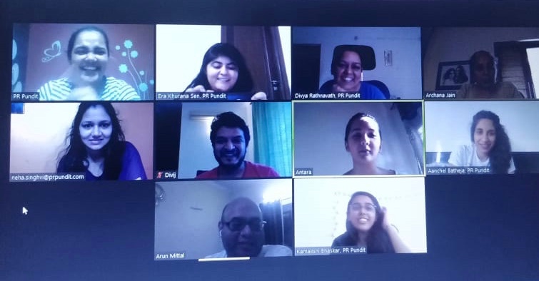 PRPundit_India's tweet photo. What better way to close the week than to indulge in a team game? This weekโs fun activity involved a whisper challenge-indeed a fun way to get our buzzy bees test how well they understand each other without words!
#COVID19 #NewNormal #TeamBuilding #PRPundit #BuzzyBees https://t.co/TfDIL97F3Q