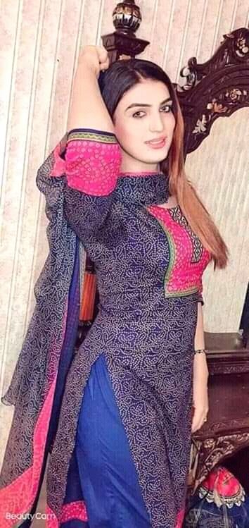 PakPashton's tweet photo. سلام دوستی ازیز شماچواتور استی دختران
کشنگ https://t.co/jaIeMnn0Pj