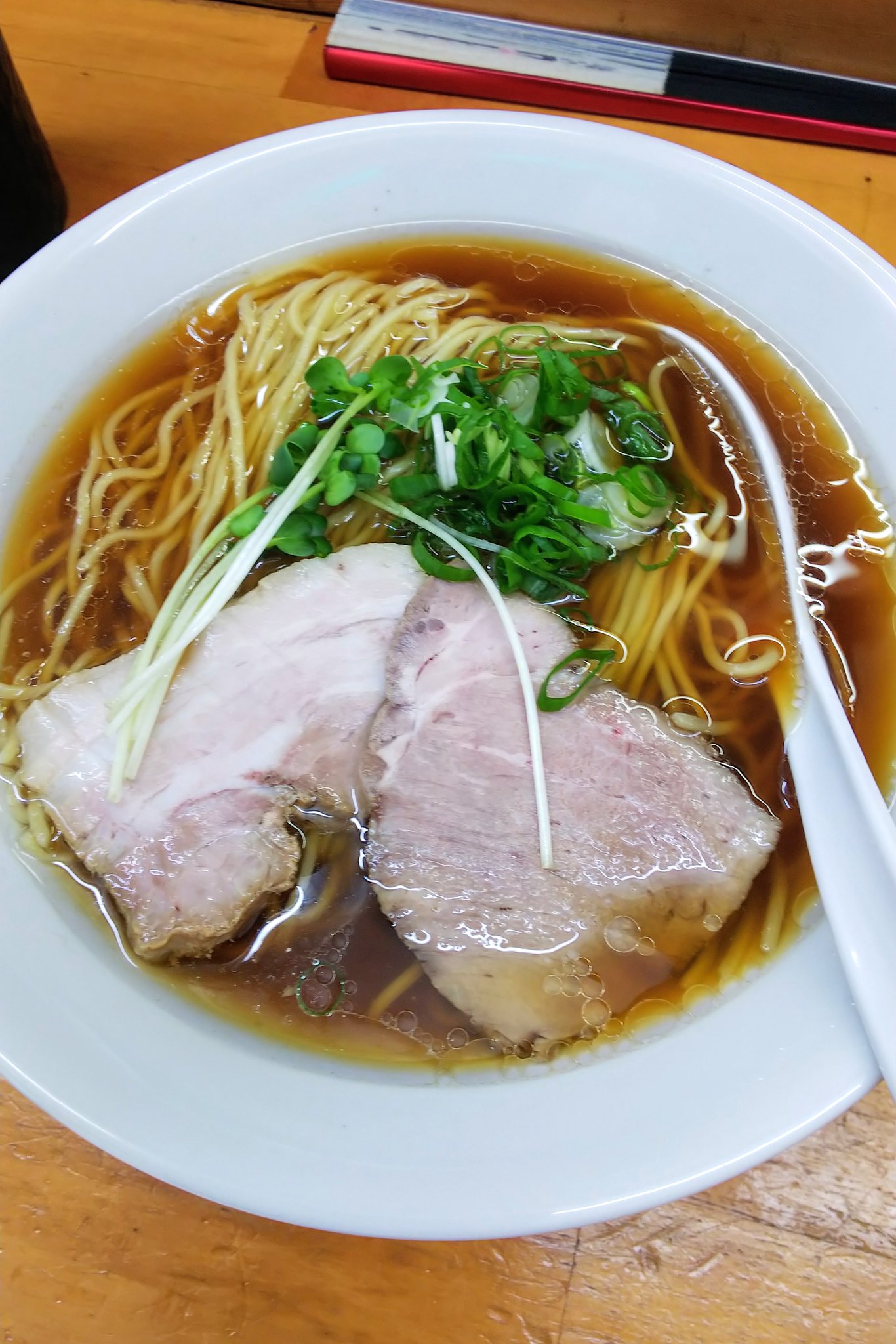 奥山博之 ラーメン いいかお 都電庚申塚駅すぐそば 昭和歌謡ショー 跡地に 秋葉原の名店 福の神食堂 で働いていた 早川さんがオープンするお店の試食に 想像以上にまとまっていて驚きました たまたま斉藤さんとも同席 福の神食堂 常連だった方