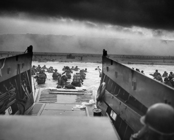 Taking a moment to remember all those that took part on the 6th June 1944 on today’s #DDay75thAnniversary #WeWillRememberThem @MasonsTaunton @PGLSomerset @UGLE_GrandLodge