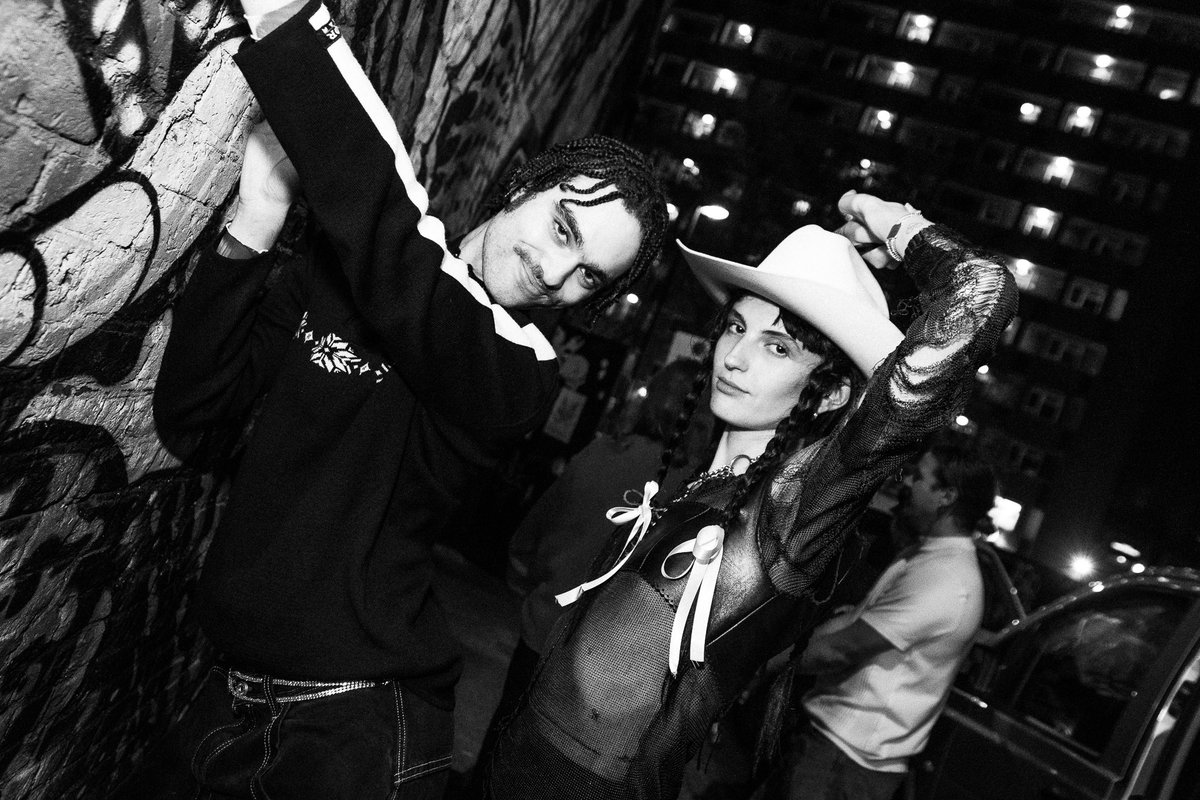 a liveeeee show. ♡ ♡ 

ty @luciabestboys for having me support ldn yesterday, swipe for a hot hot situation 🦋

photos by <a href="/indyebrewer/">Indy Brewer</a>