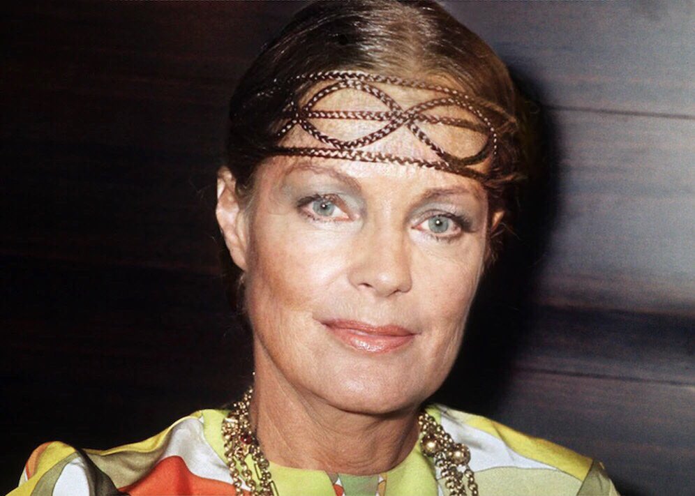 A very happy 83rd birthday to Romy Schneider. 