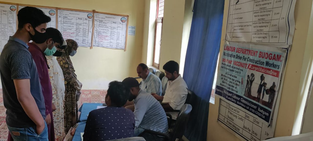 #Labour Department conducted awareness drive in the peripheries of district #Budgam for the registration of the unorganized workers on #e-shram portal, which will cover all the unorganized workers. Officials also elaborated the benefits of getting registration on e-shram portal.