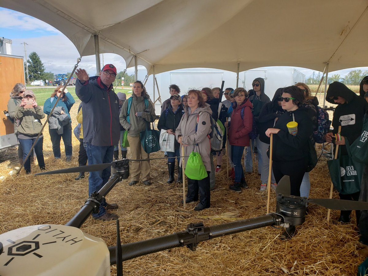 John Fulton talking to a group of future ag professionals at FSR... the weather may not be cooperating, but students are eager to learn... <a href="/OhioStatePA/">OhioStatePrecisionAg</a> <a href="/OhioStateFABE/">Ohio State FABE</a>