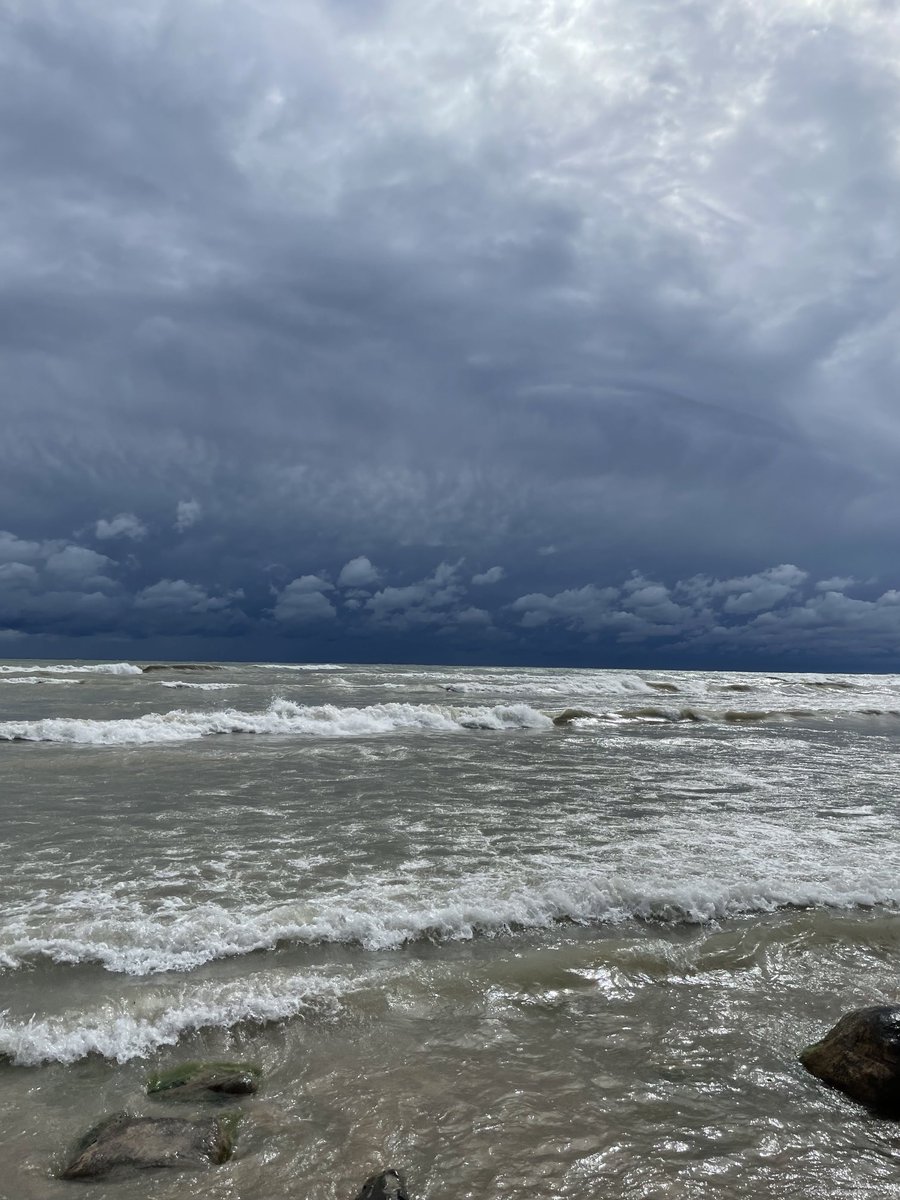 Silver seas and leaden skies. #weather #water #nature #waves #shorelines #beaches #lakemichigan #greatlakes #inlandsea #serenity #tranquility #meditation ⁦@LindseySlaterTV⁩