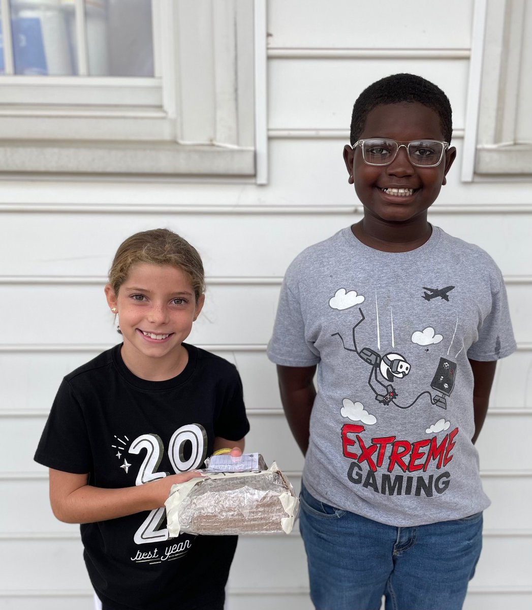 Pringles pkgs. are ready to be sent to PA via the <a href="/USPS/">U.S. Postal Service</a> !📦👍 Fingers crossed 🤞our <a href="/Pringles/">Pringles</a> arrive intact! #PBL <a href="/gpmonteith/">Monteith Elementary</a>