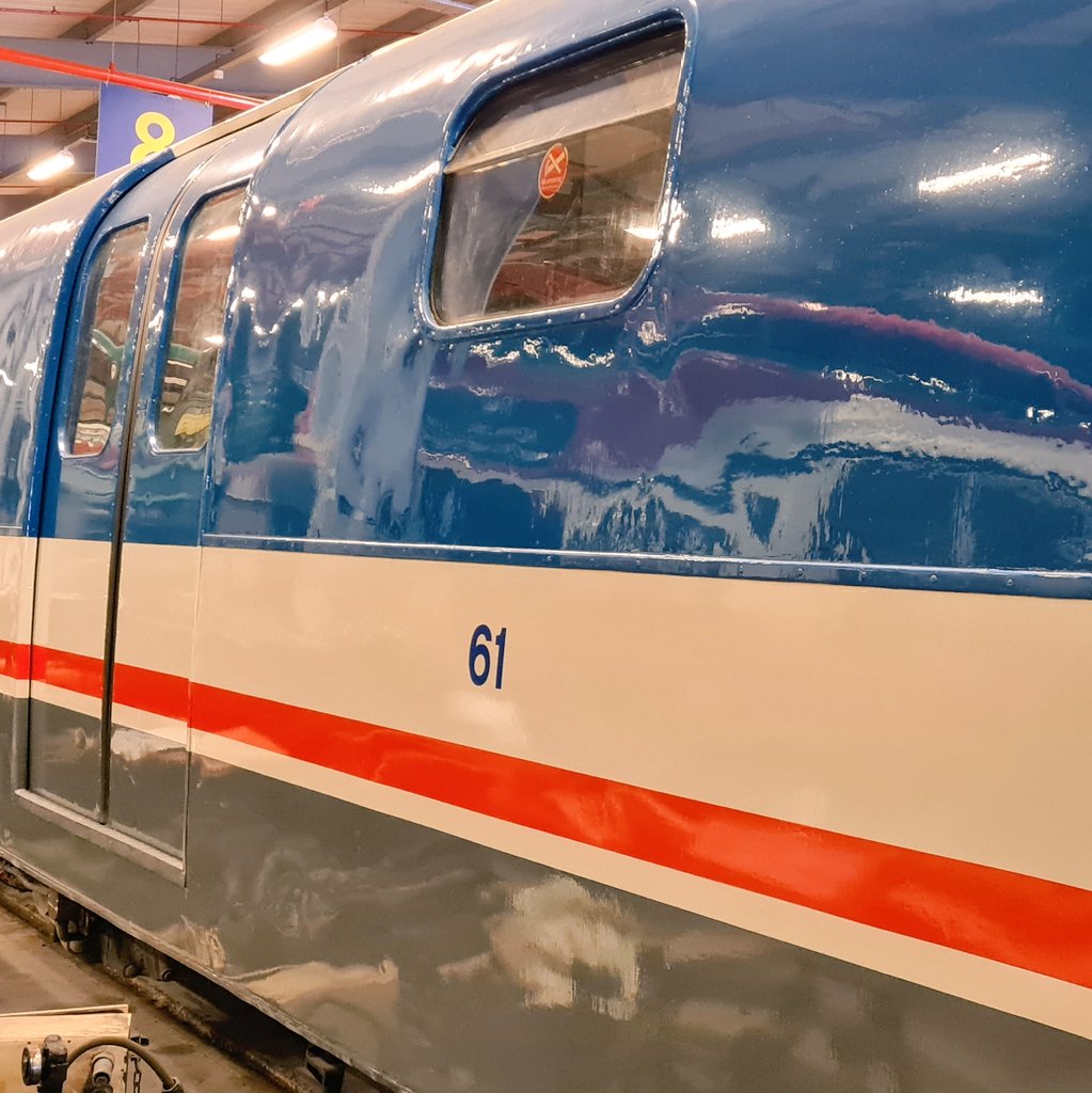 Major bit of transport geekery this afternoon. 
💙🤍❤ 
#NetworkSouthEast 
#NSE