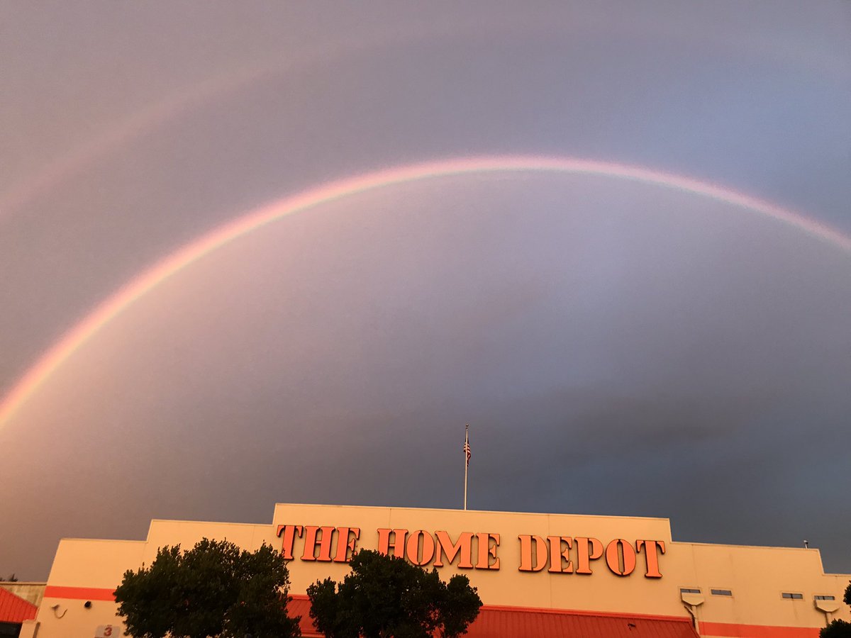 Did you know that the treasure at the end of the rainbow is really the West Kendall Home Depot?! #THDSTRONG <a href="/6339HomeDepot/">Javier Perez</a> <a href="/vivcardenas12/">Vivcardenas@6339sasm</a> <a href="/Laricoco1/">Laricoco</a> ⭐️🌈🌦