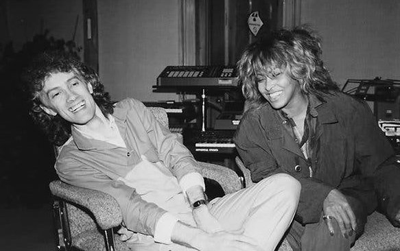 The production team behind #TinaTurner's 1986 studio album #BreakEveryRule, includes #GrahamLyle and #TerryBritten - the duo behind Turner's 1984 single #WhatsLoveGotToDoWithIt -, #BryanAdams, #BobClearmountain, #MarkKnopfler, and #RupertHine.