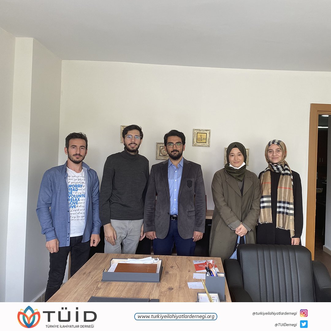 tuiddernegi's tweet image. Ak Parti İstanbul Gençlik Kolları Sivil Toplum ve Halkla ilişkiler Başkanı Mustafa Raşit Boyraz ve ekibi derneğimizi ziyaret etti. Güzel ziyaretlerinden dolayı kendilerine teşekkür ederiz.
#tuid #turkiyeilahiyatlardernegi