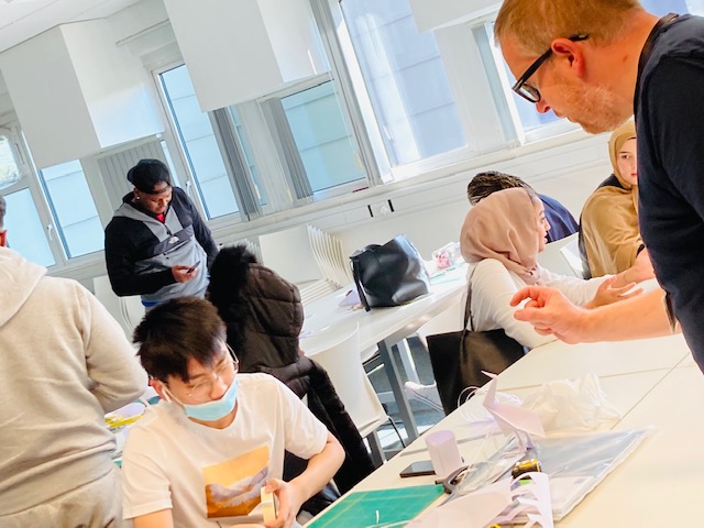 Cov_IntArchDes's tweet image. Making session / paper - some snapshots from today&apos;s first year experiments #paper #making #interiorarchitecture #firstyear #coventry @covcampus @CoventryFAH