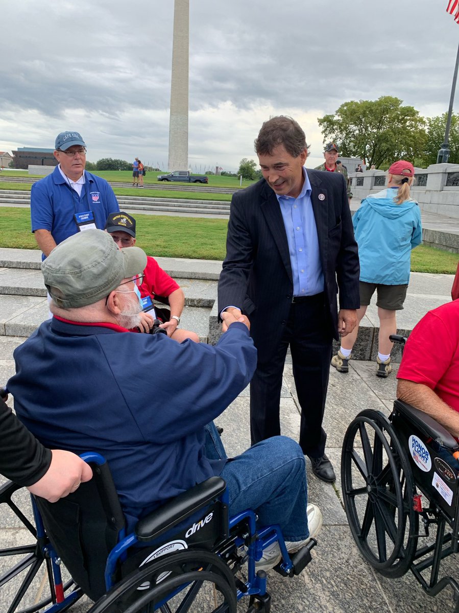 RepBalderson's tweet image. It was an honor to welcome Central Ohio veterans to Washington D.C. today and to thank them for their service.

Special shout-out to @honorflightcmh for making this tribute possible for our WWII, Korean War, and Vietnam War veterans!