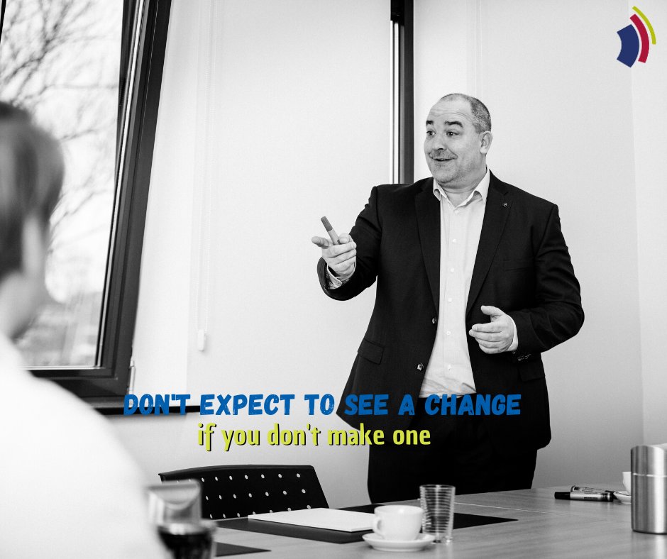 WinkDevelopment's tweet image. Stel prioriteiten. Check welke dingen het belangrijkste zijn en doe deze als eerst. Als u niet uitkomt met uw planning weet u zeker dat de belangrijkste dingen wel gedaan zijn. 

#ontwikkeling #advies #training #planning #meetbaareffectief