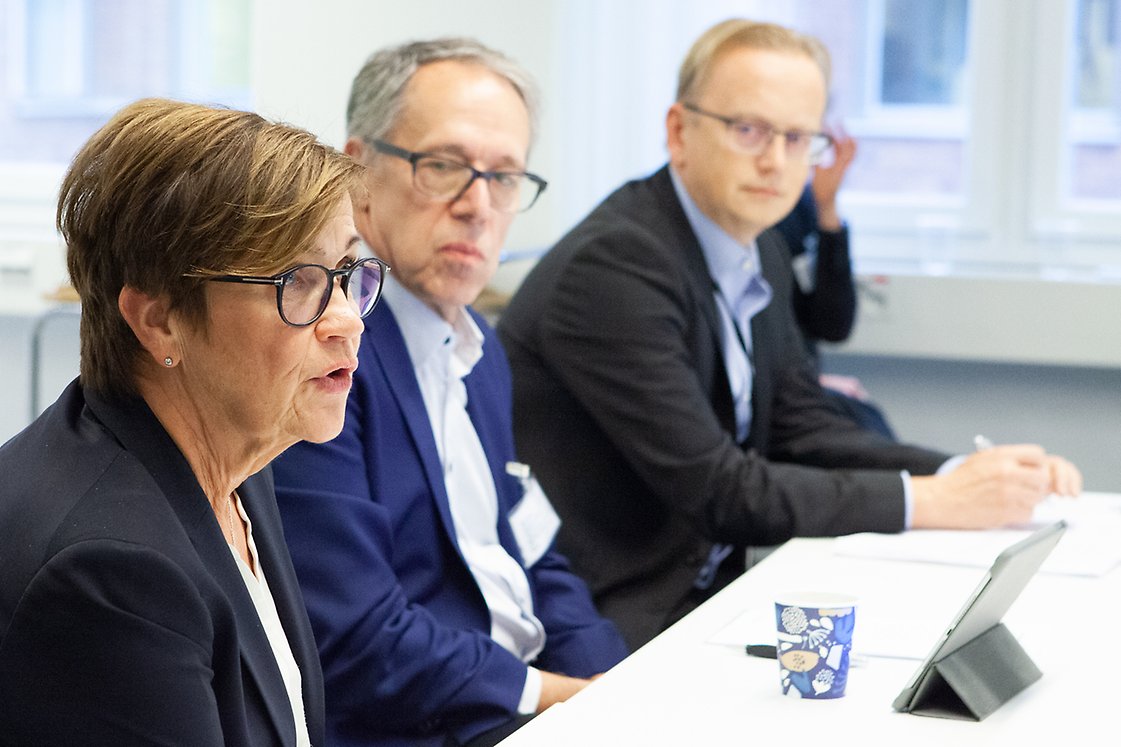 Skatteverkets nyligen utsedda styrelse höll sitt första möte idag. Det var informativt och givande och jag är glad att arbetet i styrelsen med våra långsiktiga och strategiska frågor nu är igång.
skatteverket.se/omoss/organisa…