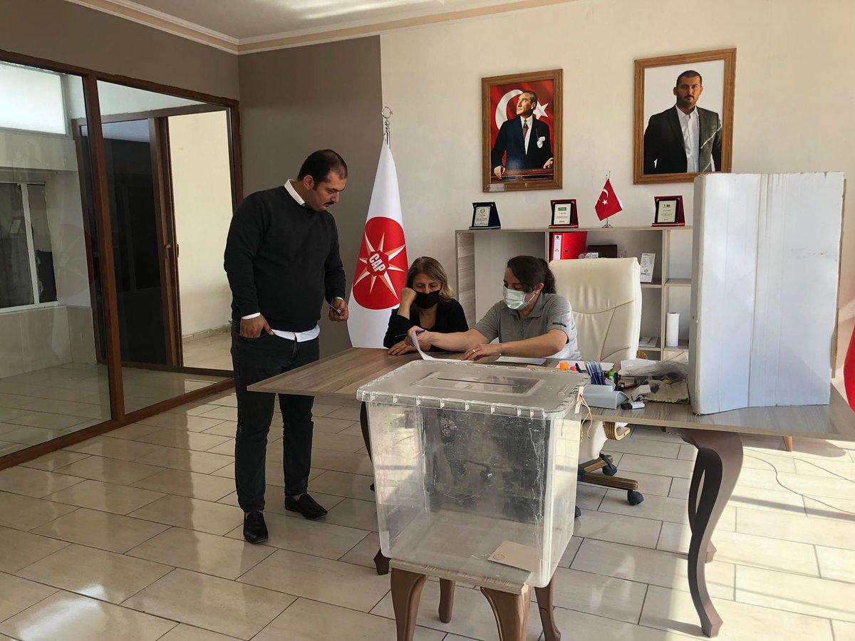 1. Olağan Kongremizi gerçekleştirdik! Cumhuriyet ve Adalet Partisi Genel Başkanımız Sayın Ahmet Sevim tek aday olarak oy çokluğu ile yeniden genel başkanlığa  Tüm teşkilatımızla gümbür gümbür geliyoruz! Yarınlar bizimle olacak!
#secim #genelbaskan #cumhuriyetvedaletpartisi