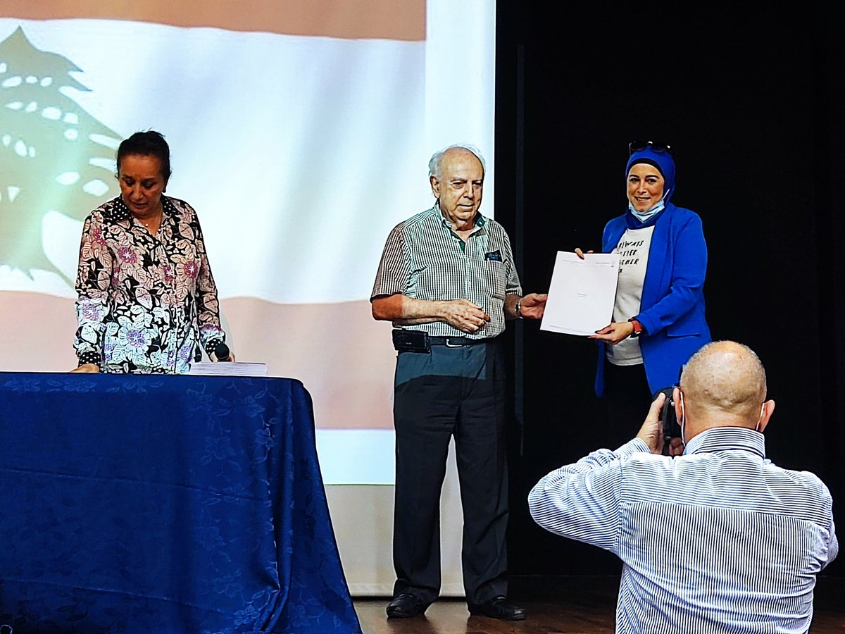 DaraziFarah's tweet image. Anyone who stops learning is old, whether at twenty or eighty.
Couldn&apos;t be prouder! Thank you institute Zaidan for this professional development opportunity.#lifelonglearne #achievements 
#celebratinglearning