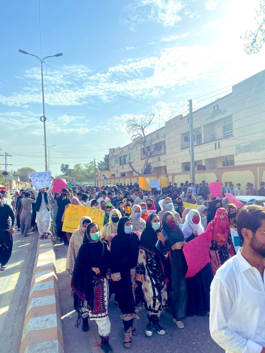 MAleemTahir1's tweet photo. Thousand of students disappointed because of the happened of PMC.IshaAllah MSM Pakistan always stand with students rights
#CountrywideProtestAgainstPMC 
#WeRejectPmcMdcatTest2021 #WeDonotTrustTEPS https://t.co/qfCcRiKwG8