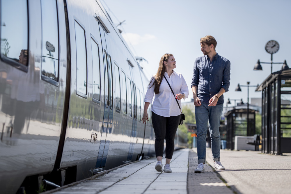 Stabil pendeltågstrafik i sommar trots yttre utmaningar mynewsdesk.com/se/mtr/news/st…