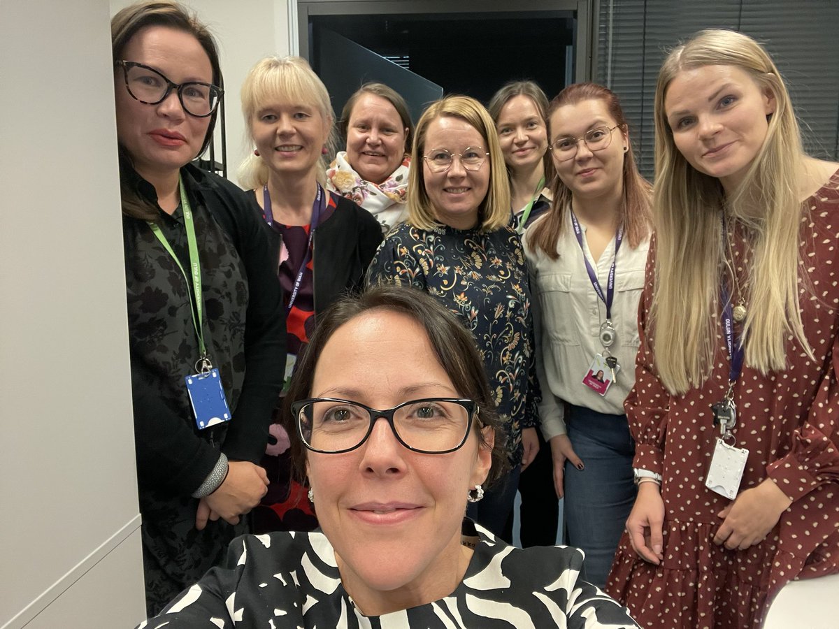 HST_OY's tweet photo. #Hoitotiedpäivät 2021 porukka kiittää teitä ihanasta päivästä! Huomenna jatketaan! Ihanaa iltaa teille 🙏❤️🙌 https://t.co/PkRBTnoPTu