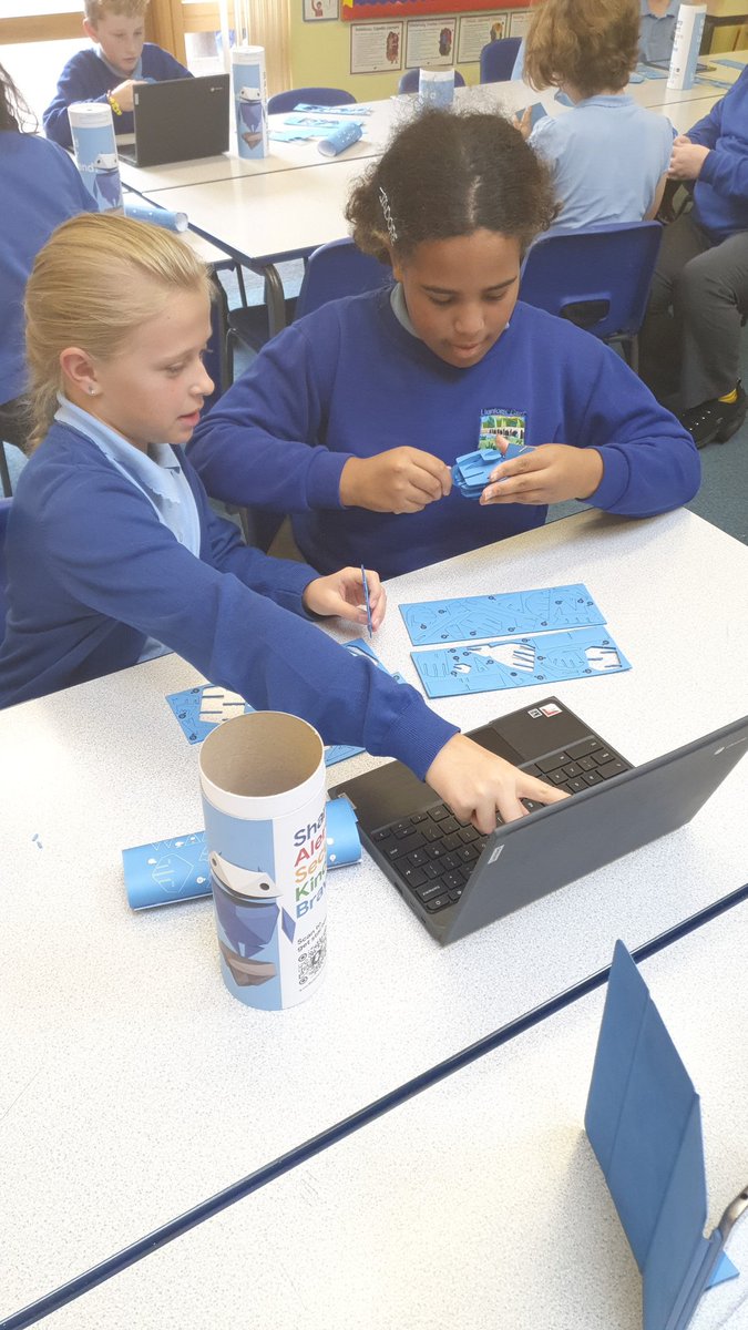 LlanfoistPri's tweet photo. Year 6 have been building their Google Internet Legends, as we learn how to stay safe online. #CreativeInformed https://t.co/82D7gUD0K9