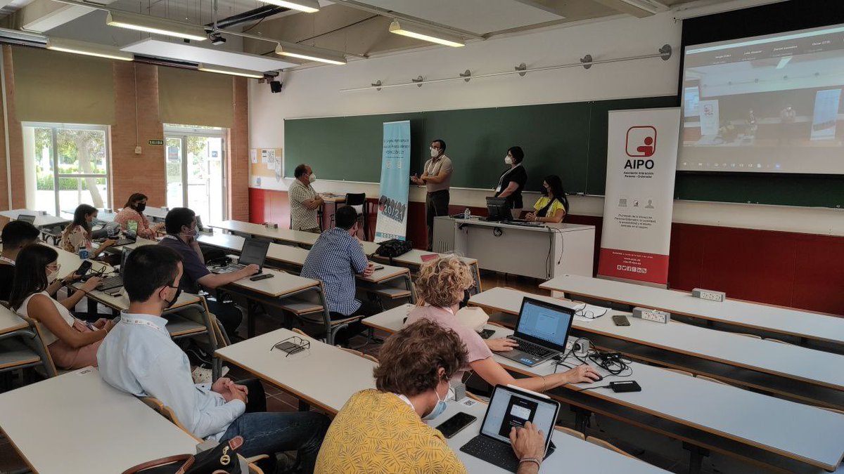 Realidad Extendida 2 en el aula 3.0.6. Pascual González de la <a href="/uclm_es/">Universidad de Castilla-La Mancha</a> responde a las preguntas sobre el artículo Resumen: “UrbanRehab: a virtual urban scenario design tool for rehabilitating instrumental activities of daily living” <a href="/AIPOes/">AIPO España</a> <a href="/CongresoCedi/">Congreso CEDI</a>