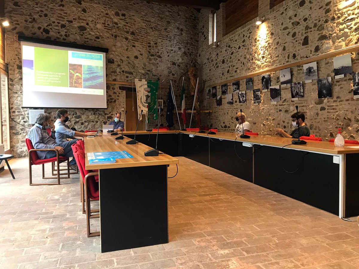 lifebeware's tweet photo. 📍🍀Yesterday, Wednesday 22 September in Marano Vicentino, a stimulating discussion on the problems and proposals of the agricultural world was held for the agricultural community, organised by the Veneto Agricoltura expert Marco Grendele🌏
#BEWAREProject https://t.co/zvVvZnSkfb