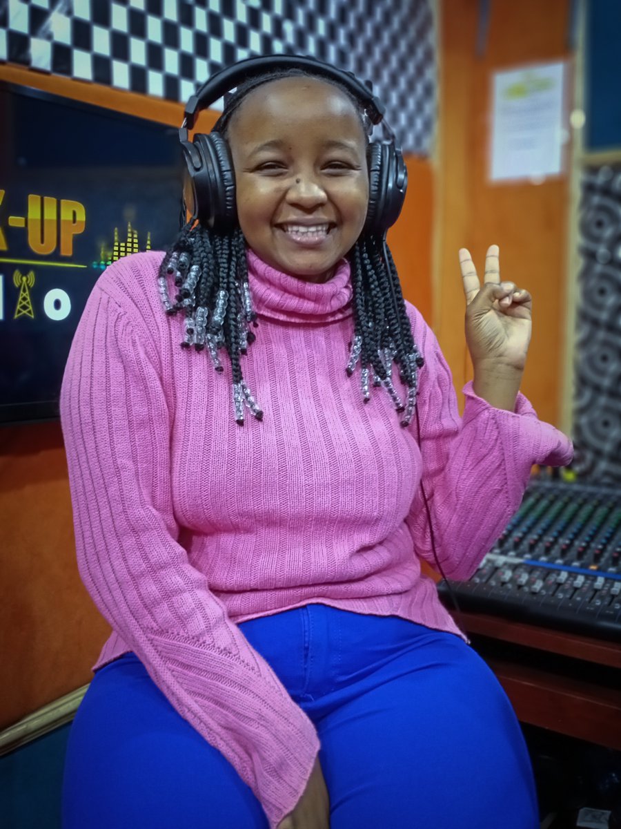 lookupradioke's tweet photo. Are we really trapped in chasing the future that we forget the moments we have now??🤔🤔
Tune into #Drive254 as we face the #RealTalk 🥰🙂
:https://t.co/kT0e6NdmE4
#theallnewlookupradioke #CaptainKagoAndCarey #ThursdayFeeling #ThursdayVybes https://t.co/Hp06EH77sg