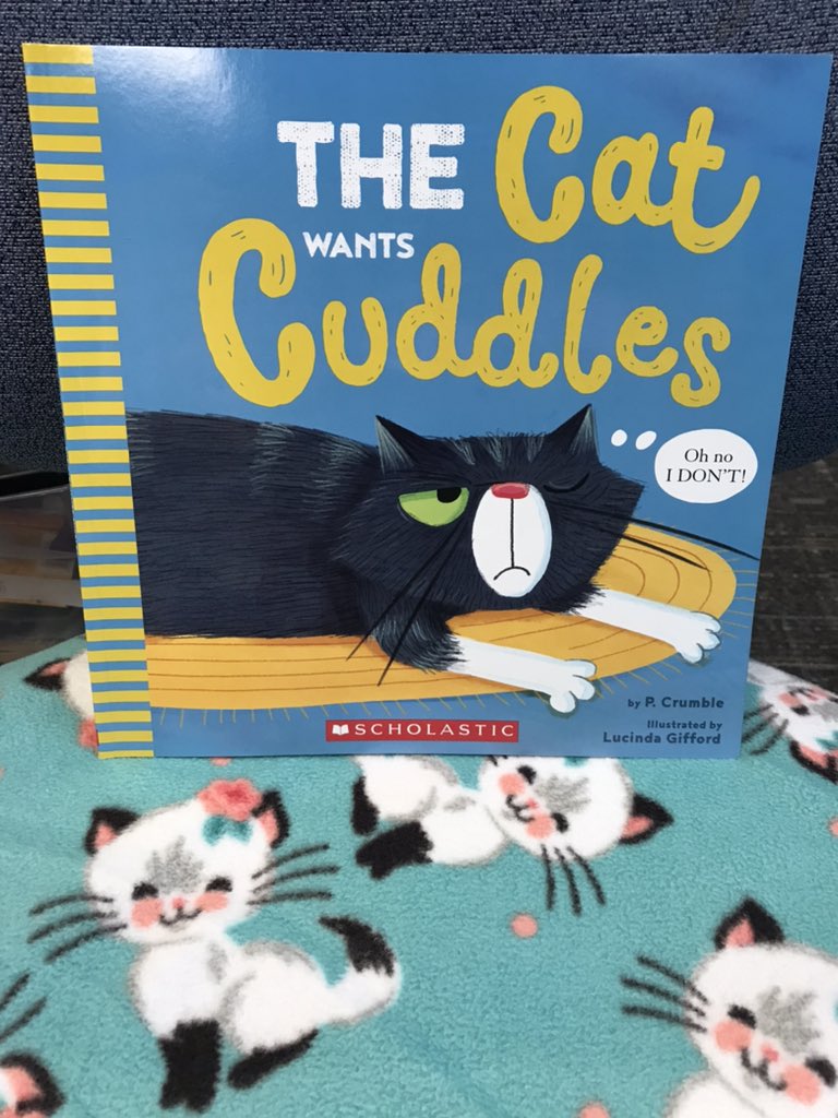 LearnWithLikes's tweet image. It made my week to get a book from my #ScholasticBookFair wishlist! Thank you One Community Church! #catlady 😻