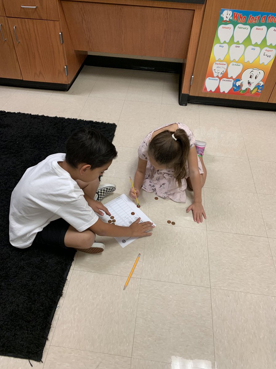 Condor1Nicole's tweet photo. My students are working hard at composing 10 through engaging math games! #iloverockwallisd @MHumphreyRISD @RockElemC_I @CubInfo https://t.co/YsB9HqlPR0