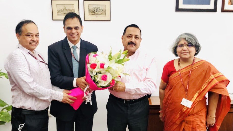 3 senior IAS officers working in Ministry of Personnel/DoPT have got simultaneously empaneled &amp; elevated as Secretaries in Govt of India. On behalf of Ministry,<a href="/DrJitendraSingh/">Dr Jitendra Singh</a> conveyed best wishes to Sh Lok Ranjan, Smt Sujata &amp; Sh V Srinivas for their respective new assignments.