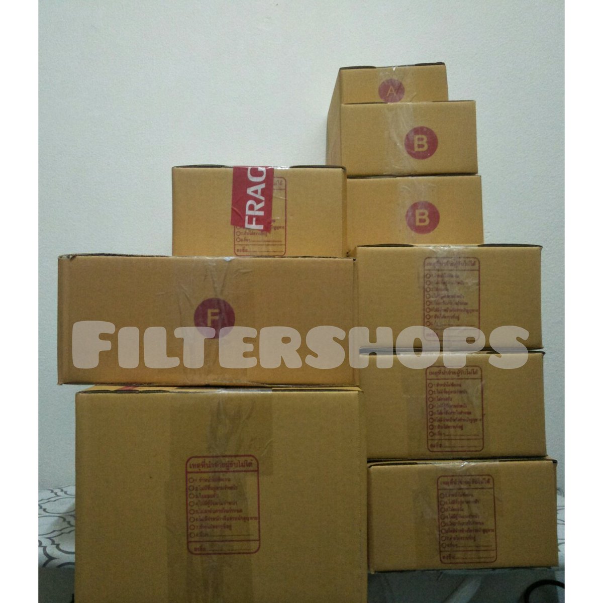 เลื่อนส่งเป็นพน.แทนนะคะ วันนี้ขนส่งไม่มารับของค่ะ มีเก็บปลายทาง ต้องฝากส่งค่า