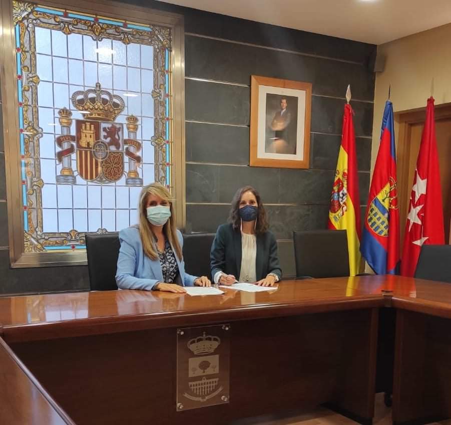 Ayto_MoralejaEnmedio (@MoralejaEn_Ayto) on Twitter photo 2021-09-23 14:26:34 ⚽️𝐄𝐋 𝐀𝐘TO 𝐘 @EMF_Moraleja 𝐅𝐈𝐑𝐌𝐀𝐍 𝐔𝐍 𝐀𝐂𝐔𝐄𝐑𝐃𝐎 𝐃𝐄 𝐂𝐎𝐋𝐀𝐁𝐎𝐑𝐀𝐂𝐈Ó𝐍 𝐏𝐀𝐑𝐀 𝐈𝐌𝐏𝐔𝐋𝐒𝐀𝐑 𝐄𝐋 𝐅Ú𝐓𝐁𝐎𝐋 𝐃𝐄 𝐋𝐀 𝐋𝐎𝐂𝐀𝐋𝐈𝐃𝐀𝐃 𝐉𝐔𝐍𝐓𝐎 𝐀𝐋 @fuenla. facebook.com/27690616572837… ⚽️𝐄𝐋 𝐀𝐘TO 𝐘 @EMF_Moraleja 𝐅𝐈𝐑𝐌𝐀𝐍 𝐔𝐍 𝐀𝐂𝐔𝐄𝐑𝐃𝐎 𝐃𝐄 𝐂𝐎𝐋𝐀𝐁𝐎𝐑𝐀𝐂𝐈Ó𝐍 𝐏𝐀𝐑𝐀 𝐈𝐌𝐏𝐔𝐋𝐒𝐀𝐑 𝐄𝐋 𝐅Ú𝐓𝐁𝐎𝐋 𝐃𝐄 𝐋𝐀 𝐋𝐎𝐂𝐀𝐋𝐈𝐃𝐀𝐃 𝐉𝐔𝐍𝐓𝐎 𝐀𝐋 @fuenla. facebook.com/27690616572837…