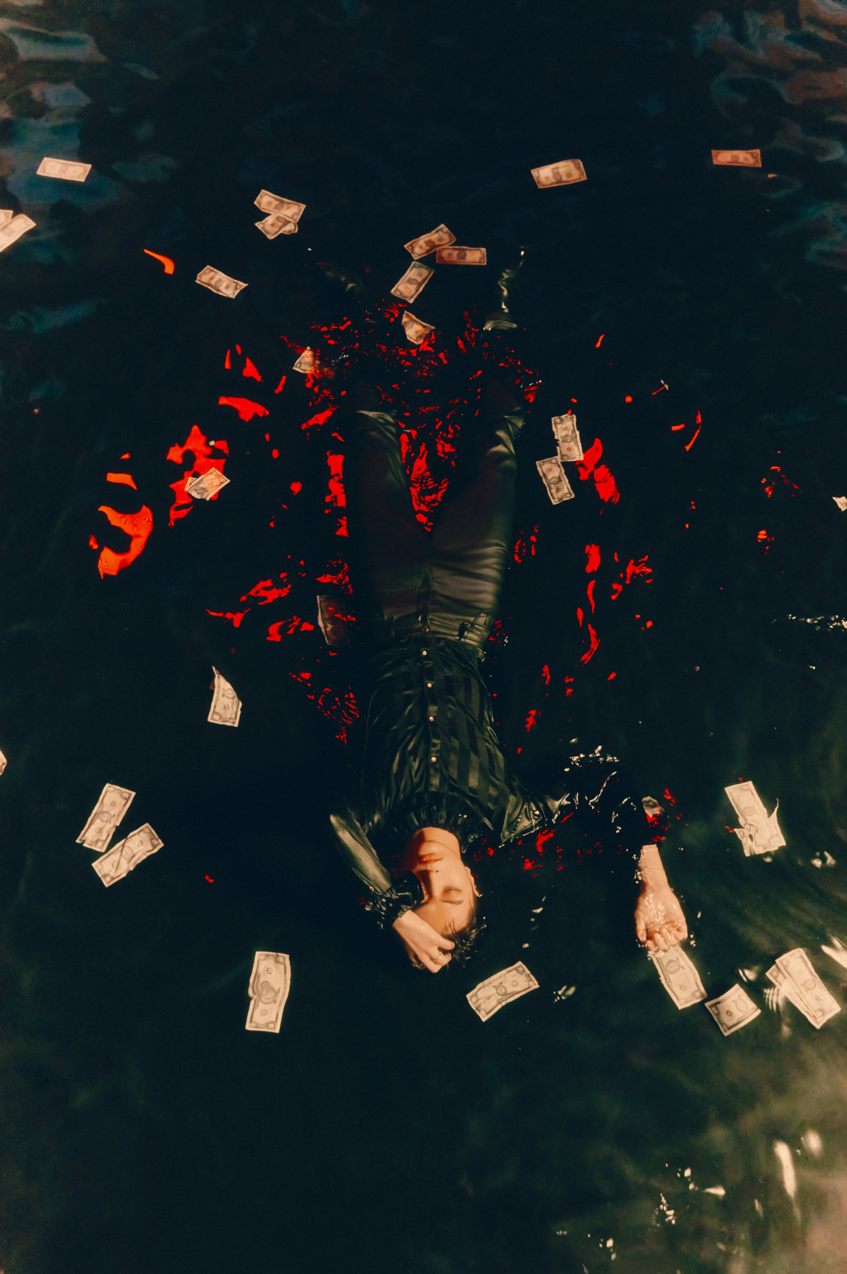 E_-j25yVEAMKl1I?format=jpg&name=4096x4096