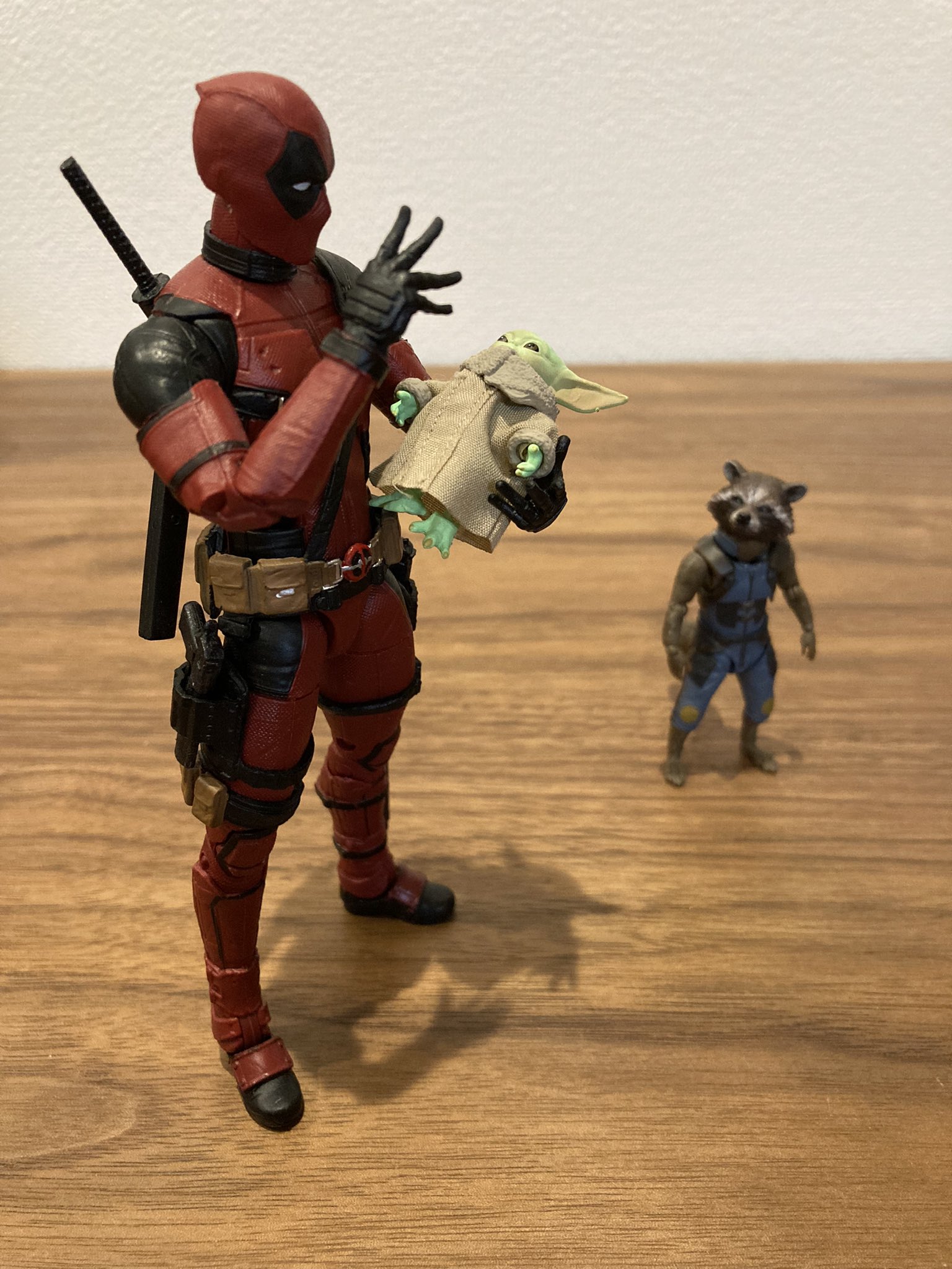さく 今日も今日とて楽しくオモ写 オモ写 マーベルレジェンド Marvellegends フィギュアーツ デッドプール Starwars Marvel T Co Gawnlbbdh9 Twitter