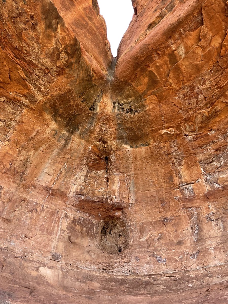 brenbrown01's tweet photo. The view was so beautiful… pictures don’t do it justice #BirthingCave #Sedona #Hiking https://t.co/VFd1dyfKqE