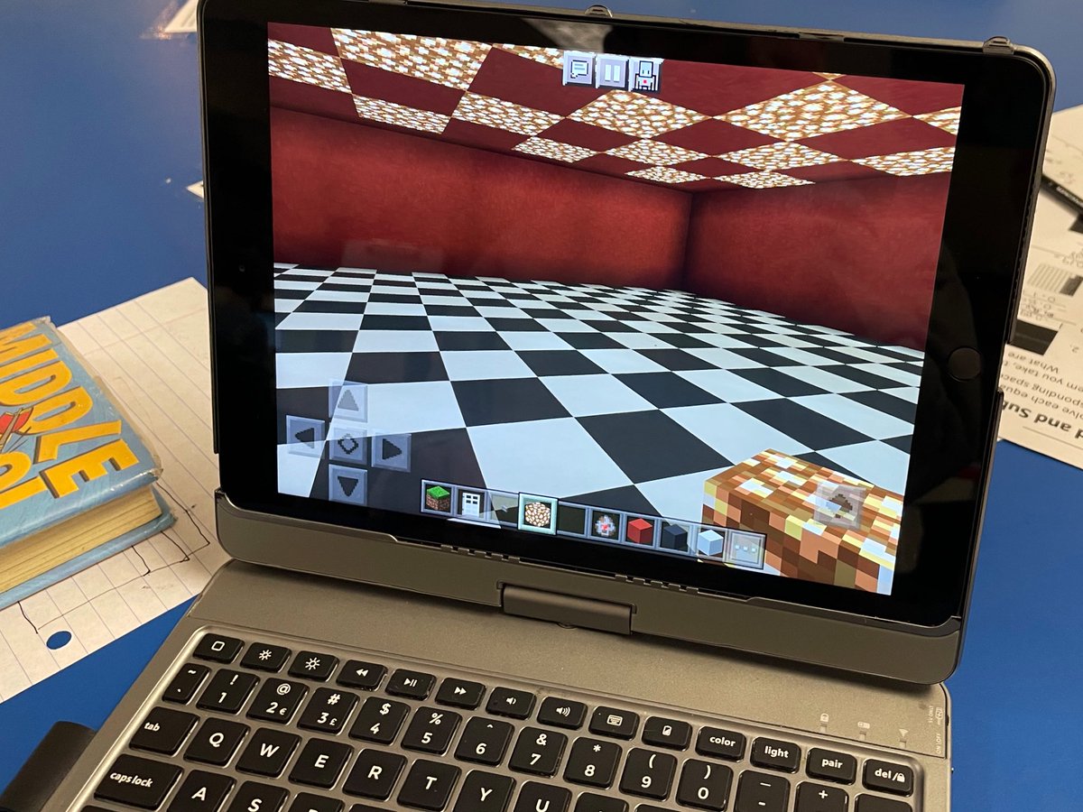 It’s always a treat to see what 👩🏾🧑🏼👩🏻🧑🏾can <a href="/PlayCraftLearn/">Minecraft Education</a> and these Ss are rocking an idea to develop an important scene from the novels they read in class with <a href="/caffeinatedin5/">Stephanie Ray</a> at <a href="/ShallowfordES/">Shallowford Falls</a>! #CobbInTech #MinecraftEdu