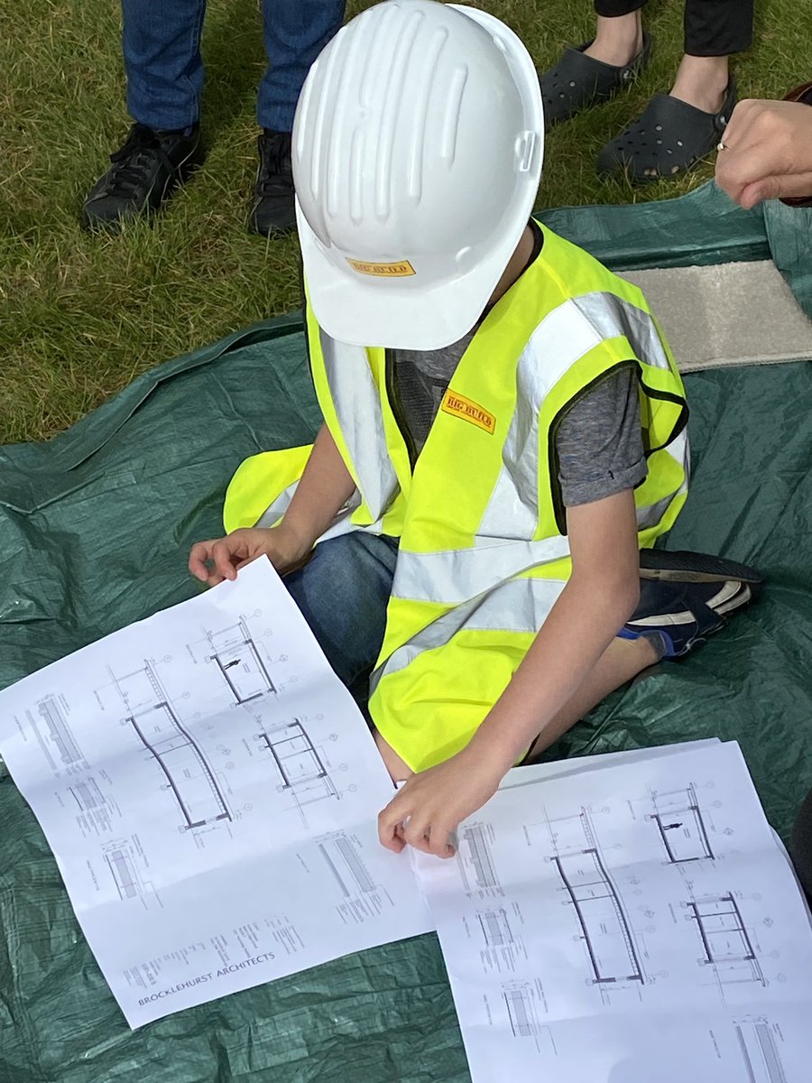 BroxArch's tweet image. Our Associate Emily Noden had the pleasure of attending Beech Lodge School in Maidenhead today, to discuss the plans for their new classroom and talk to the young students about the process of designing and construction of buildings