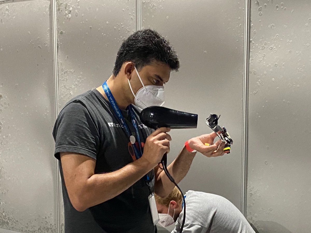 leggedrobotics's tweet image. Being in a damp cave requires some ingenuity to get your electronics running #SubTChallenge #ExpertsAtWork