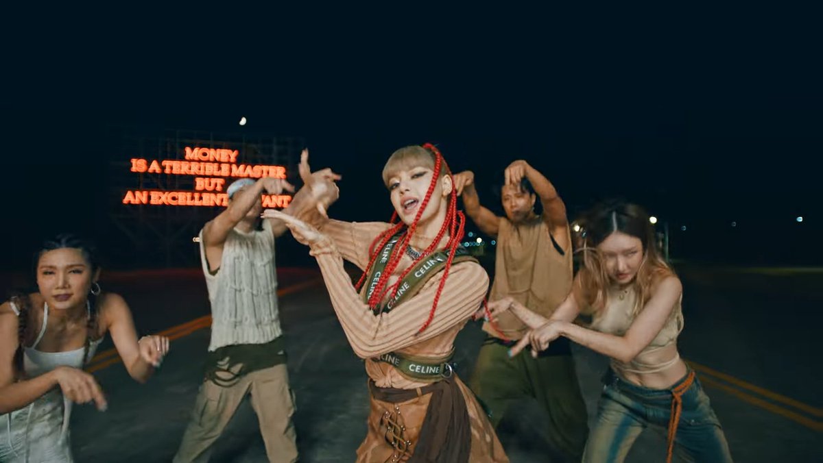 перевод песни лиса моней. Lalisa лиса текст. Money lalisa текст. лиса мани текст. Money песня lisa текст.