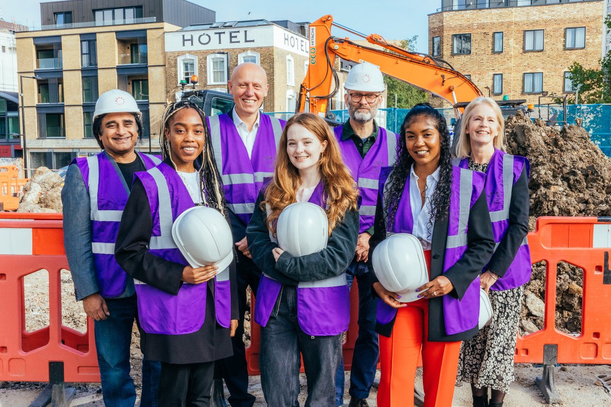 🚨 BIG NEWS 🚨 Today we launched the start of the construction work on a new creative centre at the Roundhouse! #WeMakeCamden [A THREAD]