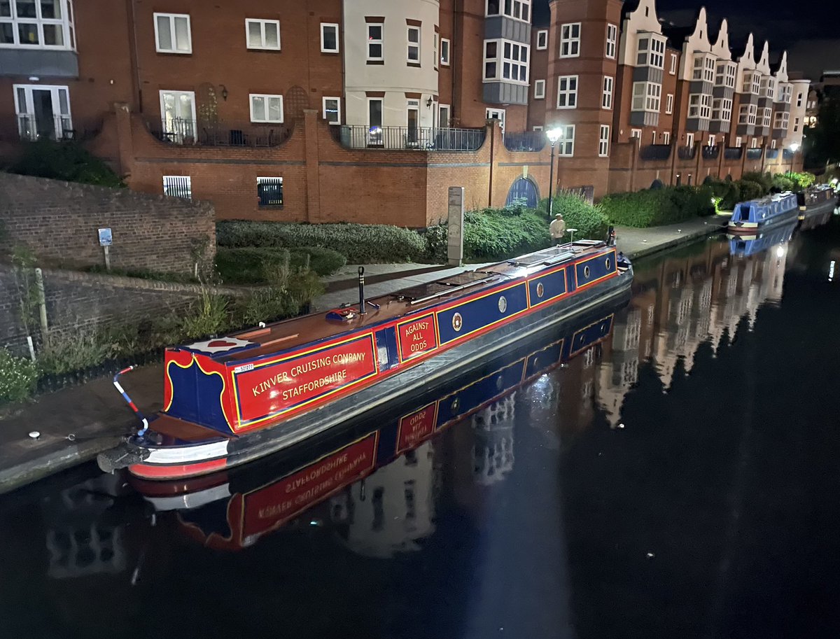 Great night last night watching #Genesis #TheLastDomino in #Birmingham #UtilitaArena. Leaving the arena we went past Phil Collins’ personal tour transport!