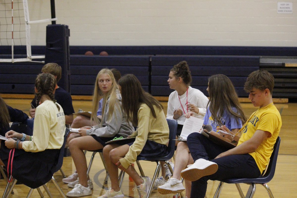 stashield's tweet image. Are you thriving? Thrive Club is one of the newest clubs this year at Aquinas. The club focuses on student’s character strengths, teaching them how to use them in order to achieve both short and long term goals. Learn more about Thrive Club this week in our first Club Spotlight!