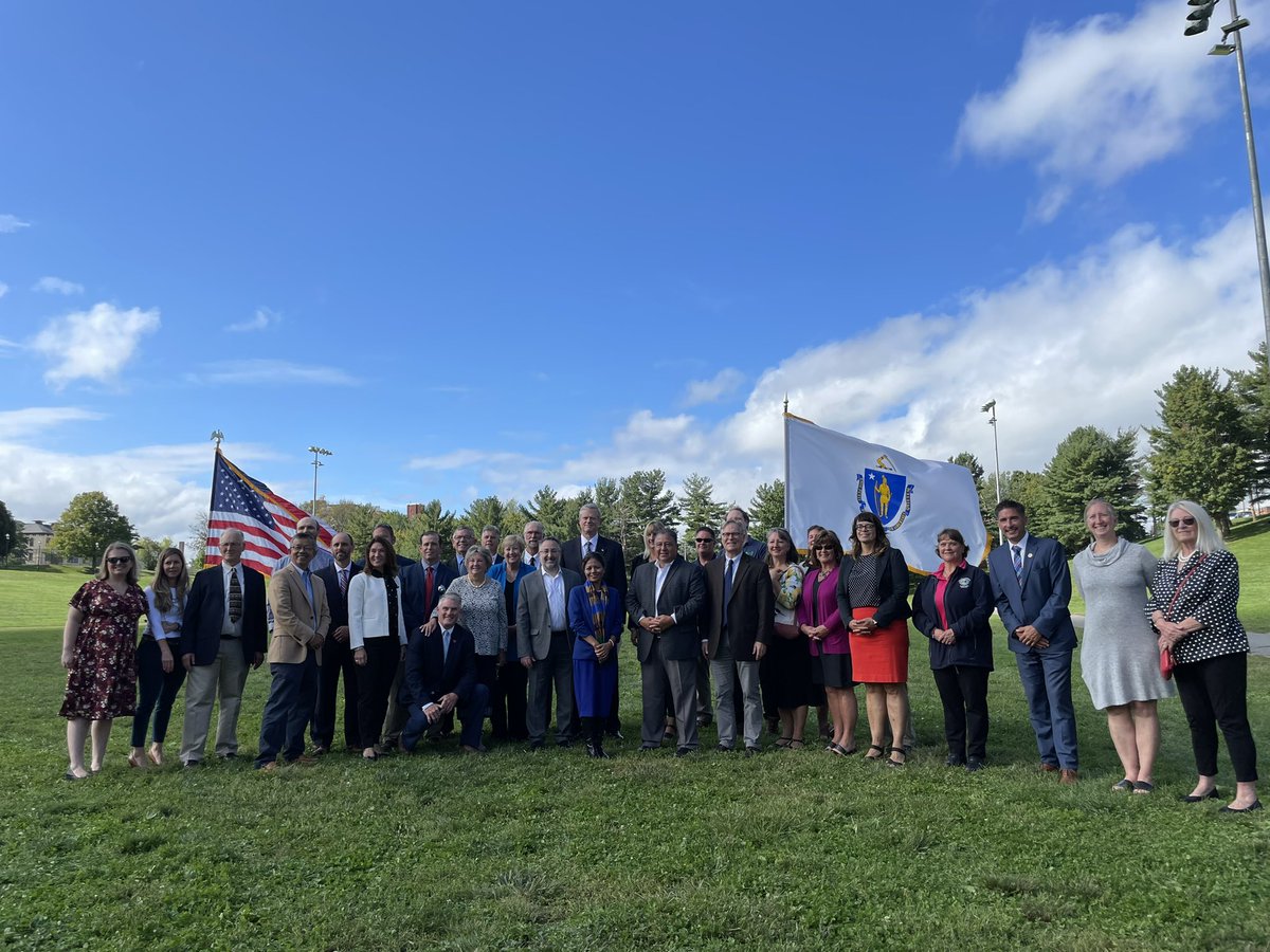 RobConsalvo's tweet photo. Thrilled that @MassEEA awarded the City funding to preserve historic open space at Lakeside Ave/Sprague Pond in #HydePark today.  Thank you to Angelo Scaccia, Frank O’Brien, Martha McDonough, HP Historical Society and others for this!  Proud to support this effort as well!! https://t.co/keFEWdvRMp