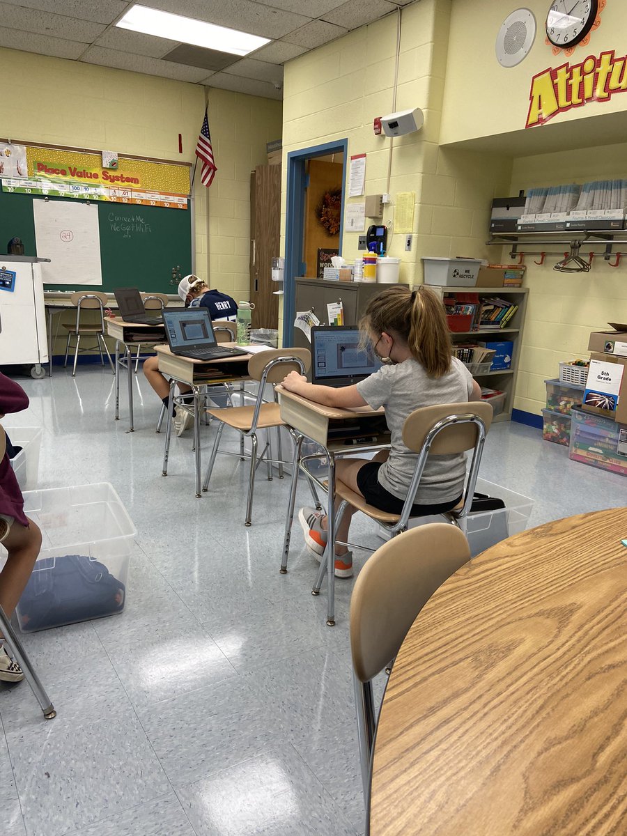 Tsandyhart's tweet photo. Writing personal narratives. #opsedu #newideas #placesthatmatter https://t.co/xrxD4CbMbc