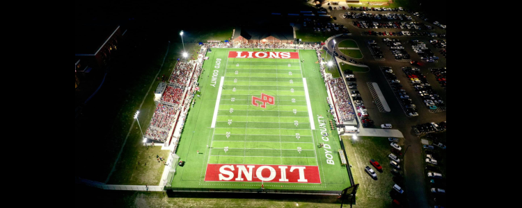 BlueColonels's tweet photo. #HowWasYourStadiumNamed

Boyd County High School's Tom Scott Field is named for the school's all-time winningest football coach, who was 95-54-3 in his 14 years as head coach of the Lions. Coach Scott died in 2000.

@BCLionsFootball @BCPSdistrict @zklemmeADI @KentuckyHigh https://t.co/pMIJTKR9Hy