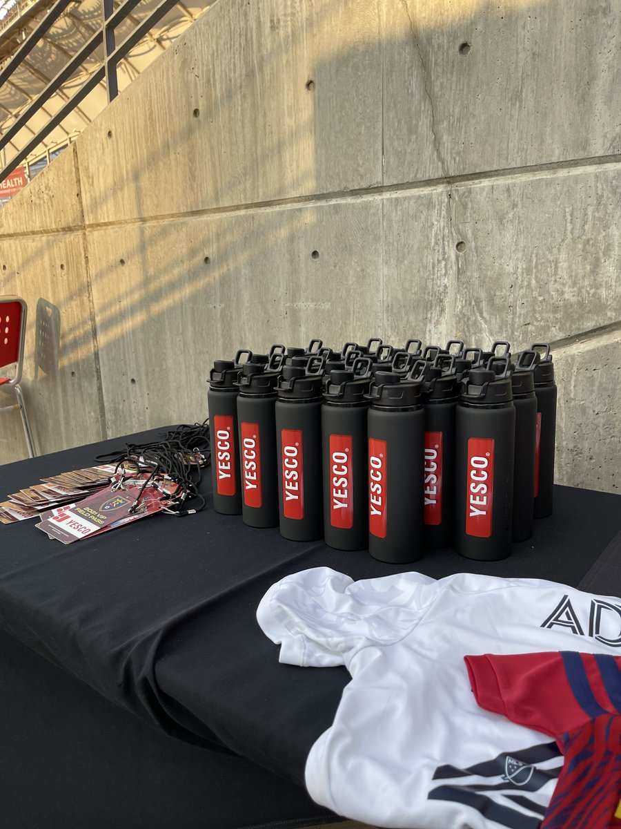 YESCO Outdoor Media tweet media