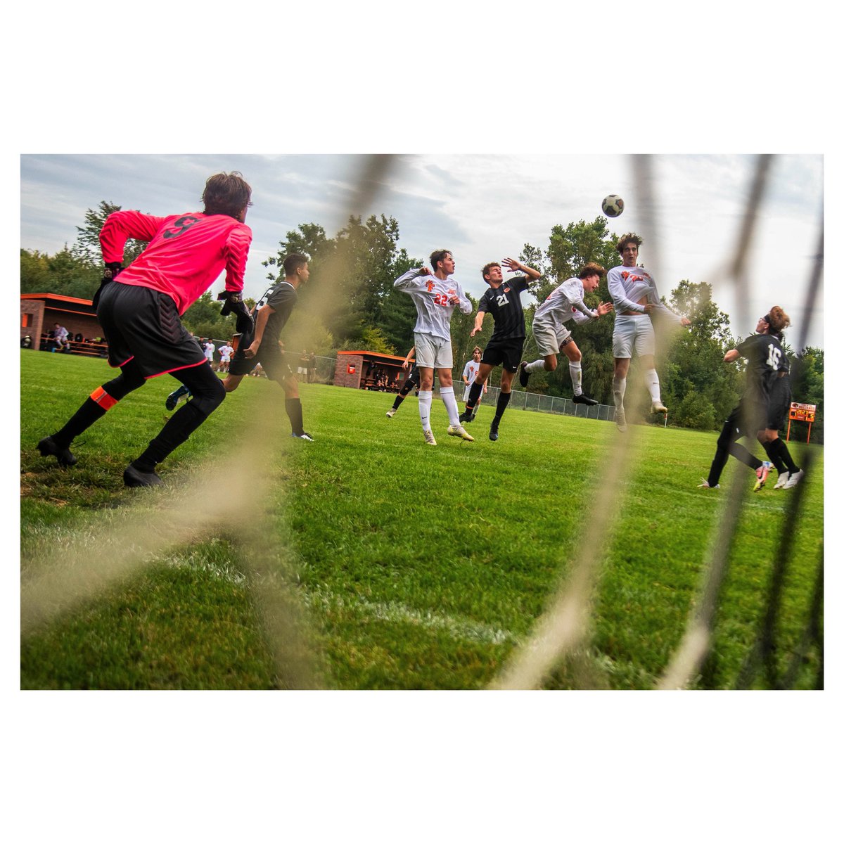 isaacmritchey's tweet image. Fenton wins 7-2 against Clio and gains sole possession of first place after a Metro League battle of the unbeatens on Monday, Sept. 20, 2021 at Clio High School Varsity Soccer Field in Clio.

Story by @BrendanSavage:

mlive.com/highschoolspor…