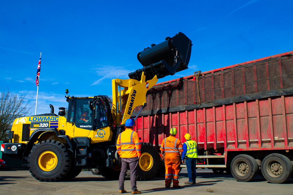 We'd like to raise more awareness of our services to help those possibly in need of it find us but we cant do it alone! 
If you've used Lowmac before please feel free to leave a review on google or Facebook as this helps out a bunch, Thank you 🤗!
g.page/r/CT9GOAZyOHdr…